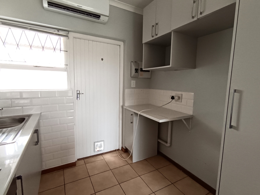2 Bedroom Property for Sale in Wavecrest Eastern Cape